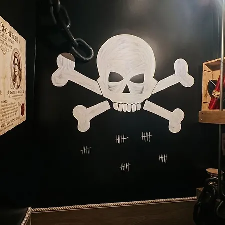 L'escale Du Corsaire Pirate - 5min Futuroscope - Climatisation - Parking - Au Futurostudio * Чассенеуил-Ду-Поитоу